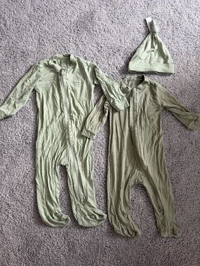 Milkberry Bamboo Baby Zipper Pajamas + Hat Bundle | 3-6M & 6-9M | Sage Green